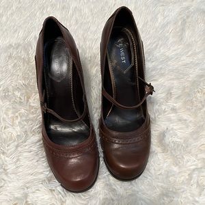 Nine West brown shoes